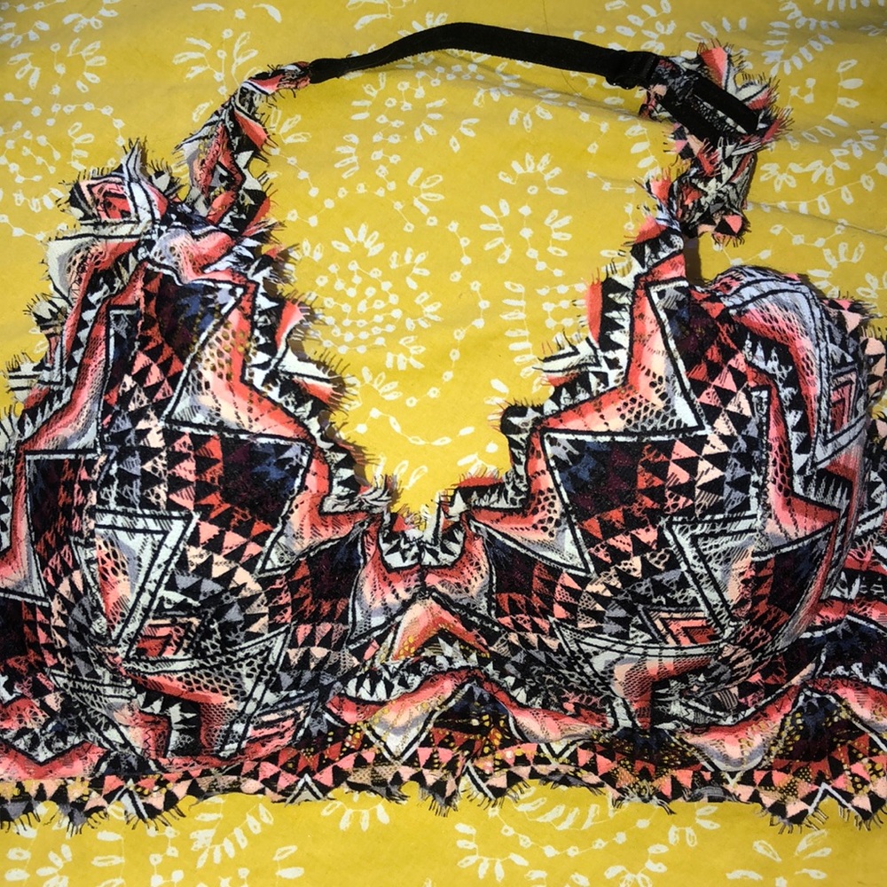 (SOLD) VS Halter bra NWOT